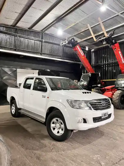 Toyota Hilux 3.0 D/Cab 4X4 D Sr 2016 - foto 2