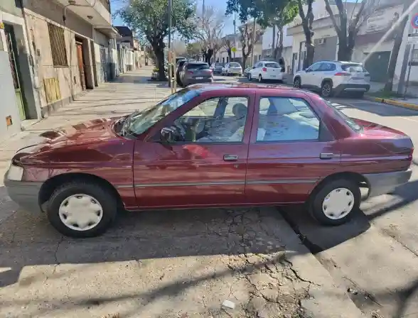 Ford Orion 1.8 Gli 1995 - foto 1