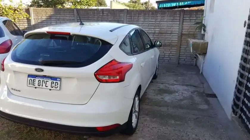 Ford Focus Se Automatico 2019 - foto 2