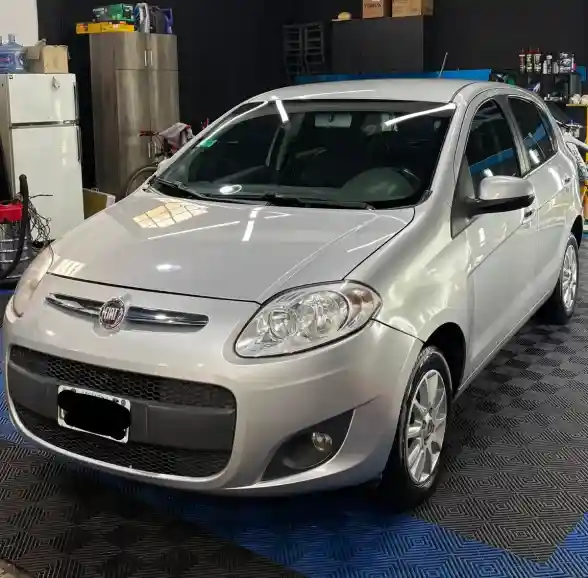 Fiat Palio 1.4 Attractive 85Cv 2012 - foto 1