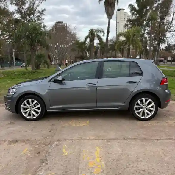 Volkswagen Golf 1.4 Comfortline Tsi 2018 - foto 2