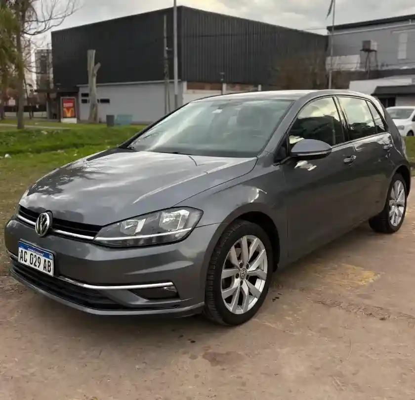 Volkswagen Golf 1.4 Comfortline Tsi 2018 - foto 3