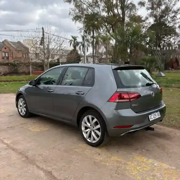 Volkswagen Golf 1.4 Comfortline Tsi 2018 - foto 4