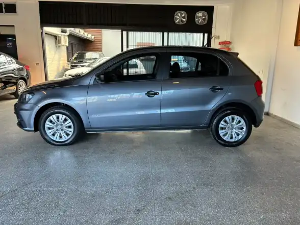 Volkswagen Gol Trend 1.6 Trendline 101Cv 2016 - foto 4