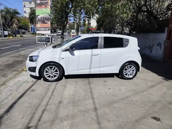 Chevrolet Sonic 1.6 Lt Mx 5 P 2015 - foto 2