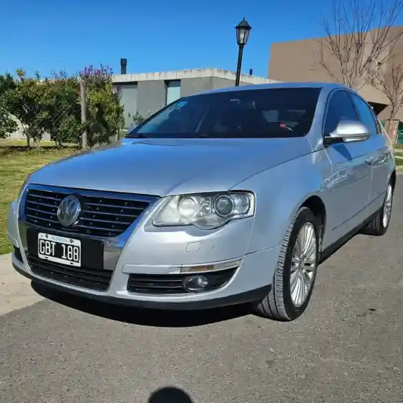 Volkswagen Passat 2007 - foto 1