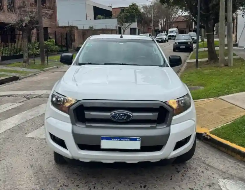 Ford Ranger 3.2 Cd Xls Tdci 200Cv 4X2 At 2017 - foto 2