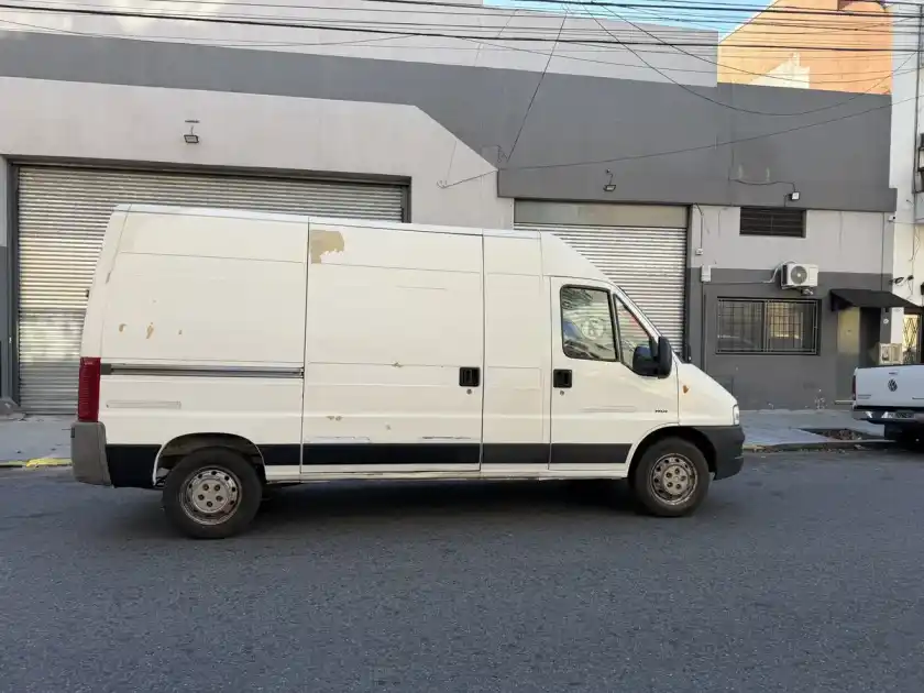 Peugeot Boxer 2.3 350Lh Confort Hdi Larga Alta 2010 - foto 5