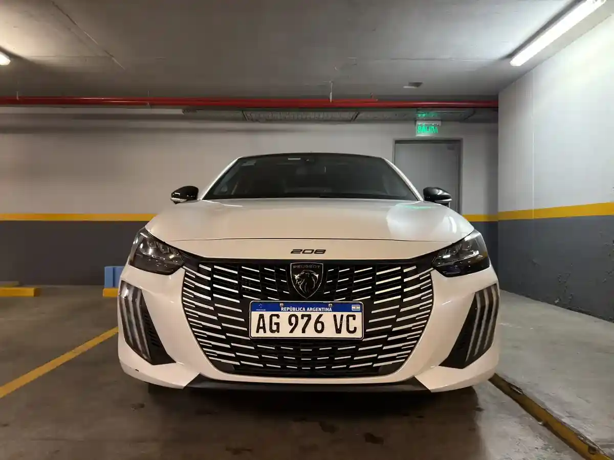 Peugeot 208 1.0T Gt 2024 - foto 4