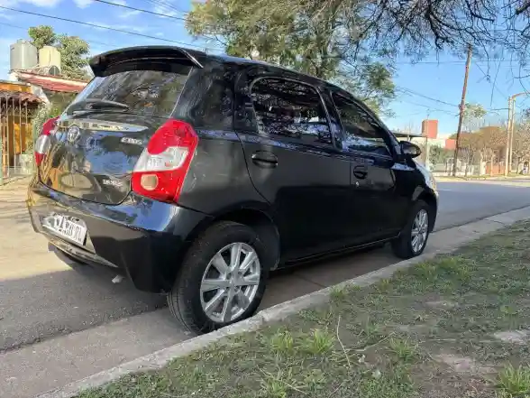 Toyota Etios 1.5 Xls At 2017 - foto 3