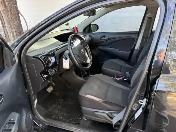 Toyota Etios 1.5 Xls At 2017 - foto 4