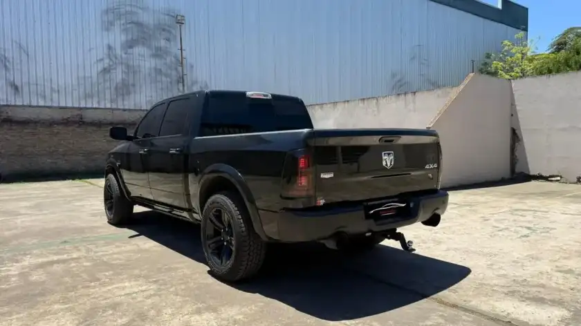 Dodge Ram 3.9 1500 Pick-Up 4X4 2014 - foto 3