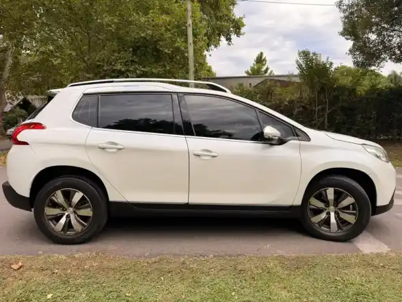Peugeot 2008 1.6 Feline 2017 - foto 2