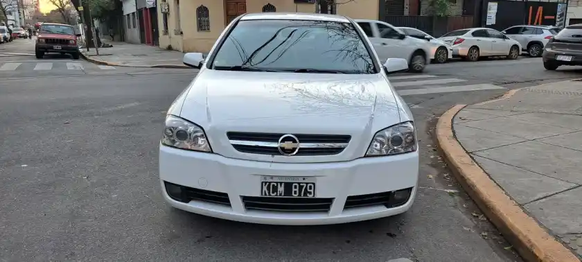 Chevrolet Astra 2.0 Gls 2011 - foto 2