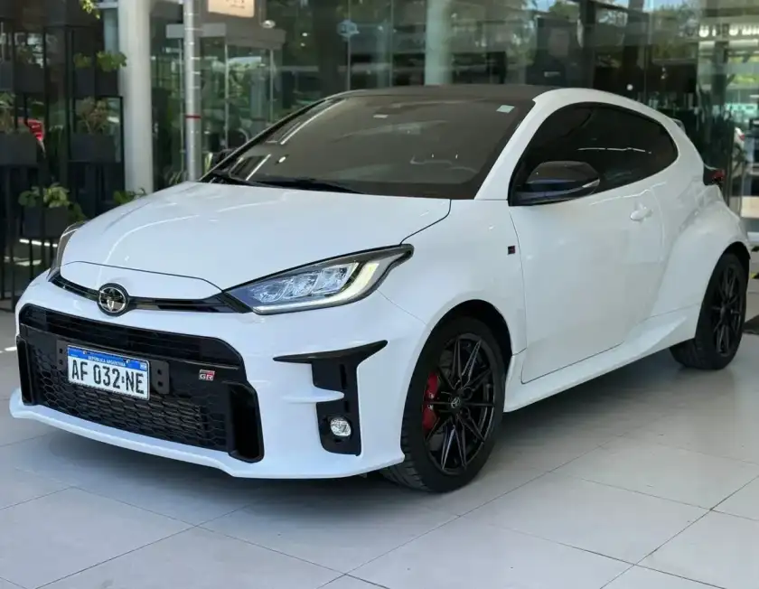 Toyota Yaris 2021 - foto 1