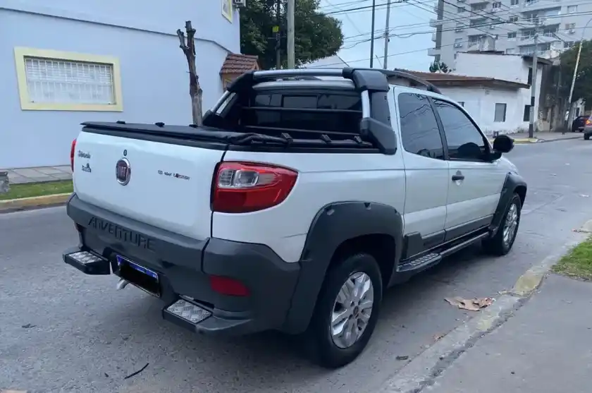Fiat Strada 1.6 Adventure Cd Pack Top 2016 - foto 2