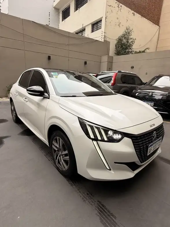 Peugeot 208 1.6 Feline Tiptronic 2022 - foto 4