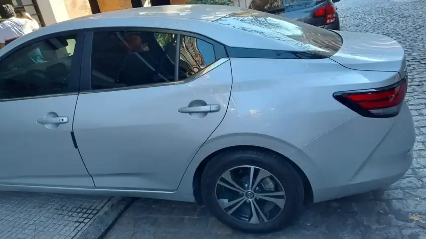 Nissan Sentra 2.0 Advance 2022 - foto 2