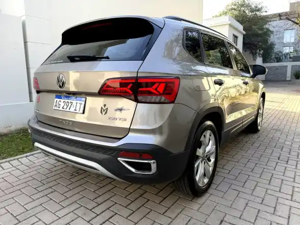 Volkswagen Taos 1.4 250 Tsi Comfortline 2023 - foto 3