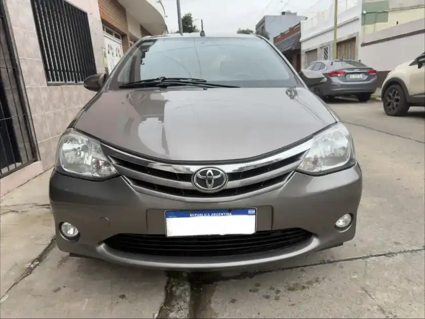 Toyota Etios 1.5 Xls At 2016 - foto 2