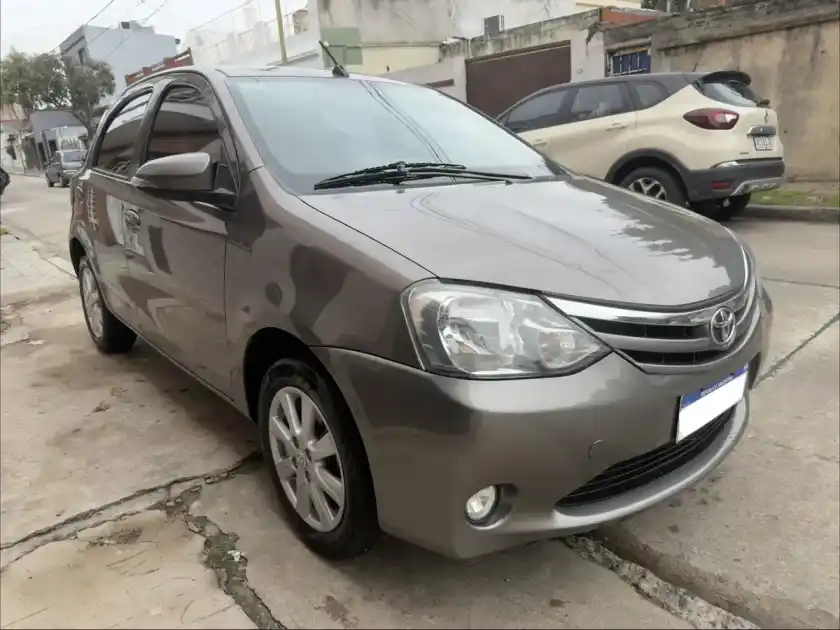 Toyota Etios 1.5 Xls At 2016 - foto 4