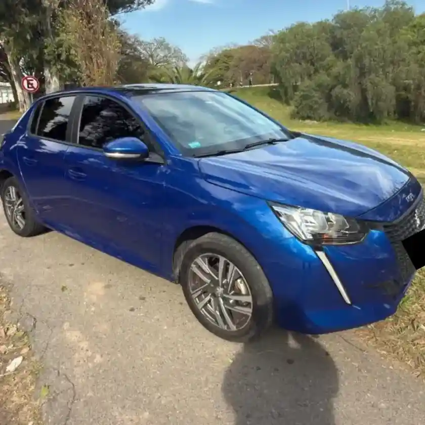 Peugeot 208 2023 - foto 1