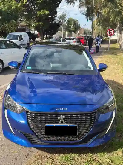 Peugeot 208 1.6 Allure Pack 2023 - foto 2