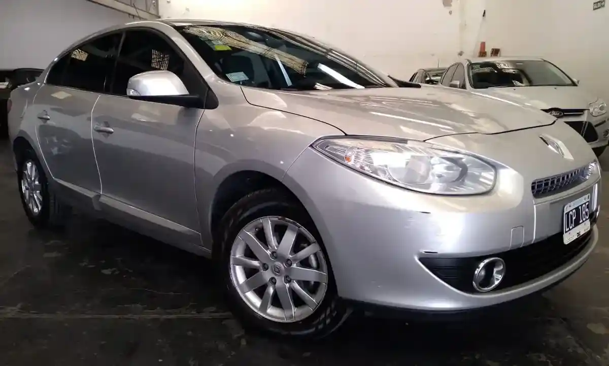 Renault Fluence 2.0 Privilege Mt 2012 - foto 3