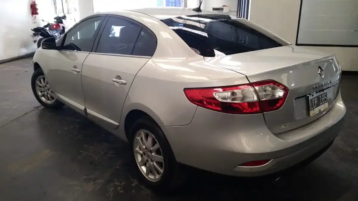 Renault Fluence 2.0 Privilege Mt 2012 - foto 5