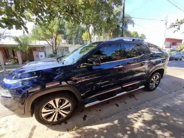 Fiat Toro 2.0 350 Multijet Volcano 4X4 At 2023 - foto 2