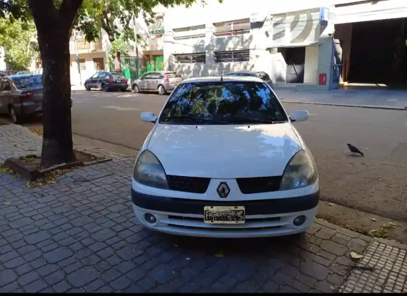 Renault Clio 1.5 Dci Tric Pack Da+Aa 2008 - foto 2