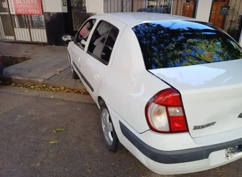 Renault Clio 1.5 Dci Tric Pack Da+Aa 2008 - foto 5