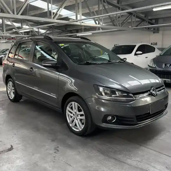 Volkswagen Suran 1.6 Imotion Highline 110Cv 2017 - foto 4