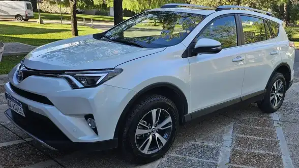 Toyota RAV4 2019 - foto 1
