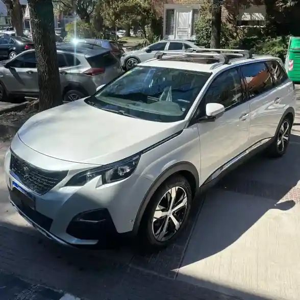 Peugeot 5008 2018 - foto 1