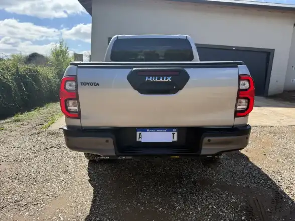 Toyota Hilux 2.8 Tdi 6 At 4X4 Dc Conquest 2023 - foto 4