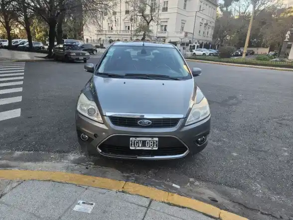 Ford Focus 2 2.0 Ghia At 2009 - foto 2