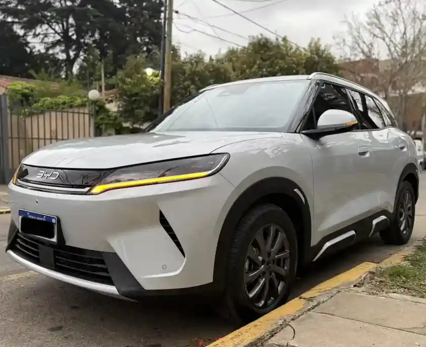 BYD Atto2 dm-i 2026 - foto 1
