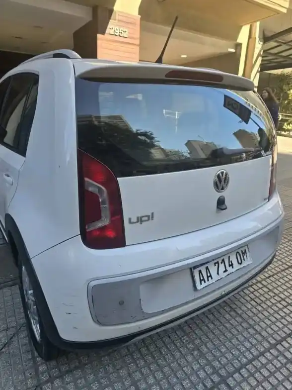 Volkswagen Up! 1.0 Cross Up! 2016 - foto 2