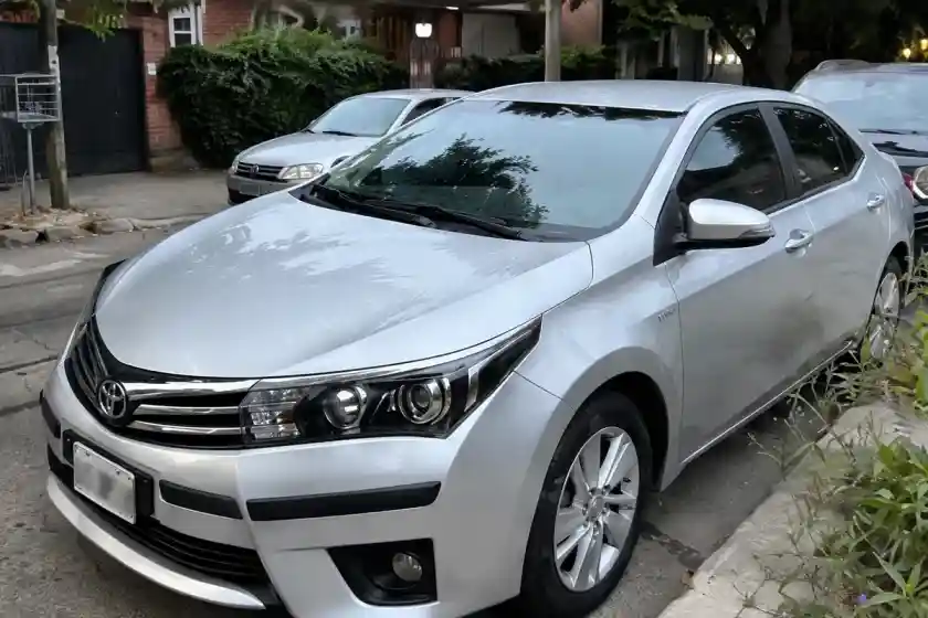 Toyota Corolla 1.8 Xei Cvt 140Cv 2015 - foto 2