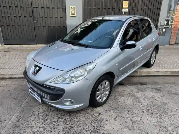 Peugeot 207 1.4 Allure 75Cv 2010 - foto 2