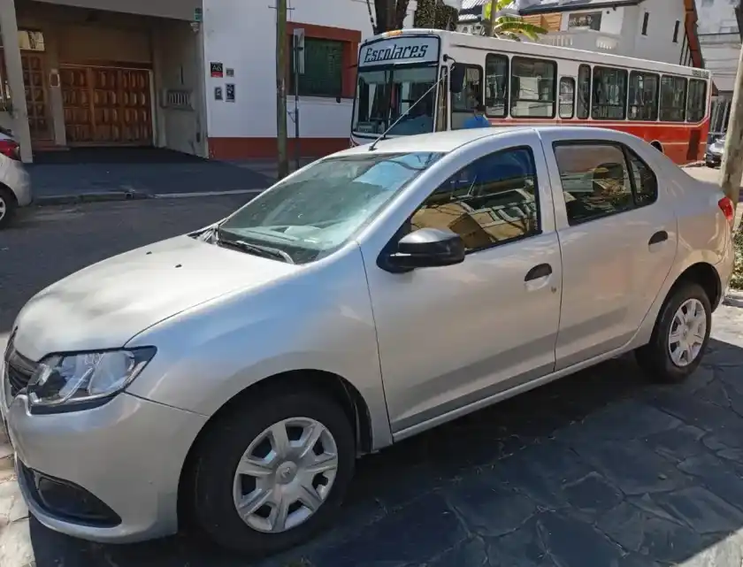 Renault Logan 2019 - foto 1