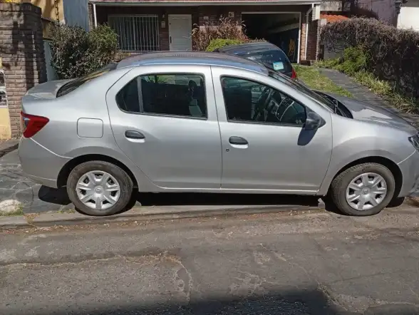 Renault Logan 1.6 Authentique 85Cv 2019 - foto 3