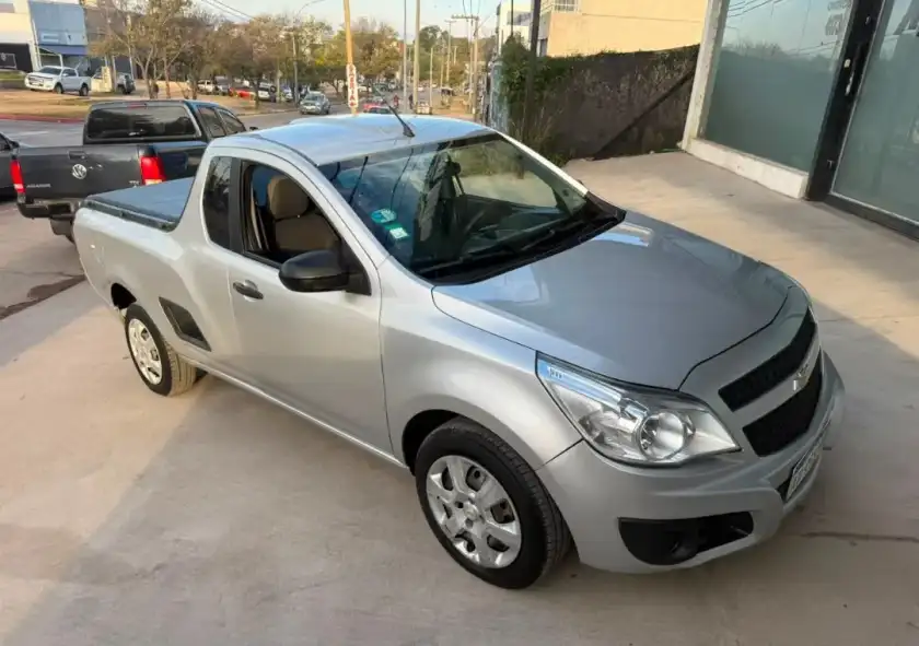 Chevrolet Montana 1.8 Ls Aa+Dir 2019 - foto 2