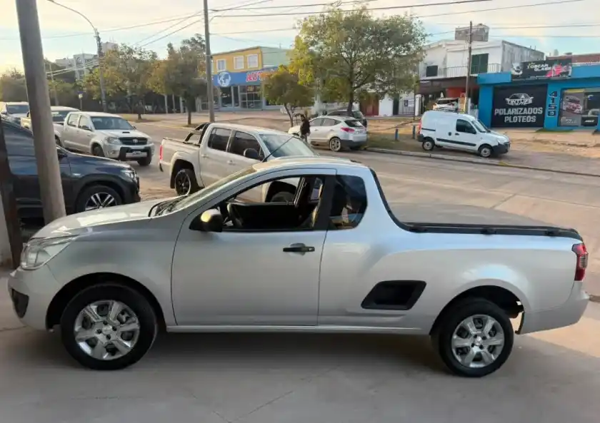 Chevrolet Montana 1.8 Ls Aa+Dir 2019 - foto 4