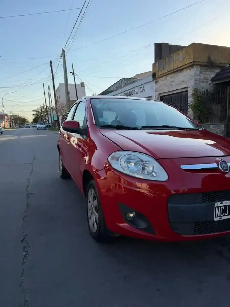 Fiat Palio 1.4 Attractive 85Cv 2014 - foto 4