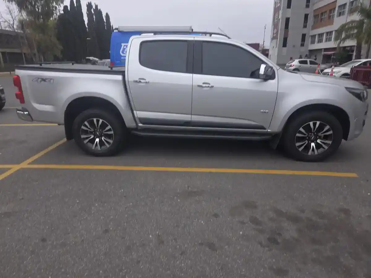 Chevrolet S10 2.8 Cd 4X4 Ltz Tdci 200Cv At 2020 - foto 4