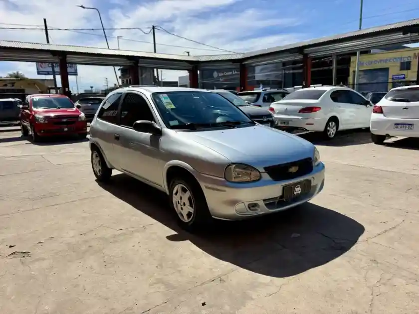 Chevrolet Corsa 1.4 Classic 2010 - foto 2