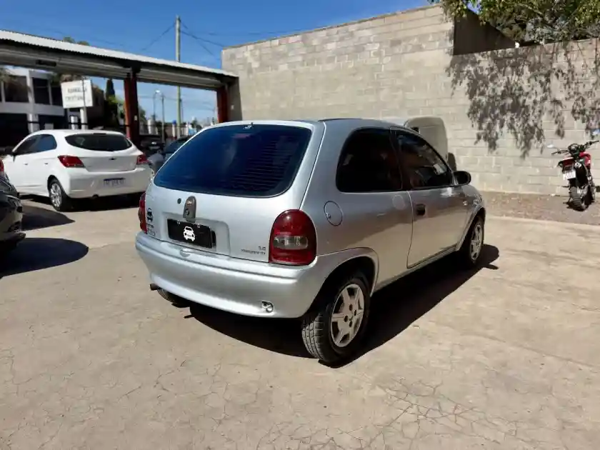 Chevrolet Corsa 1.4 Classic 2010 - foto 3