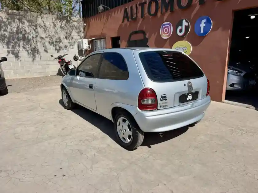 Chevrolet Corsa 1.4 Classic 2010 - foto 4